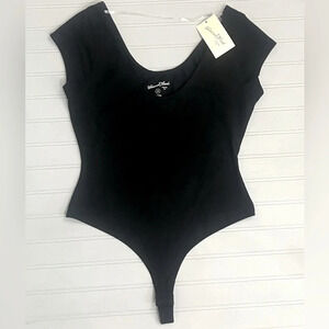 Universal Thread Womens Bodysuit Short‎ Sleeve Stretch Thong Black NWT Size XS